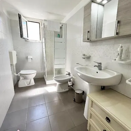 Patty Maison - Large & New *